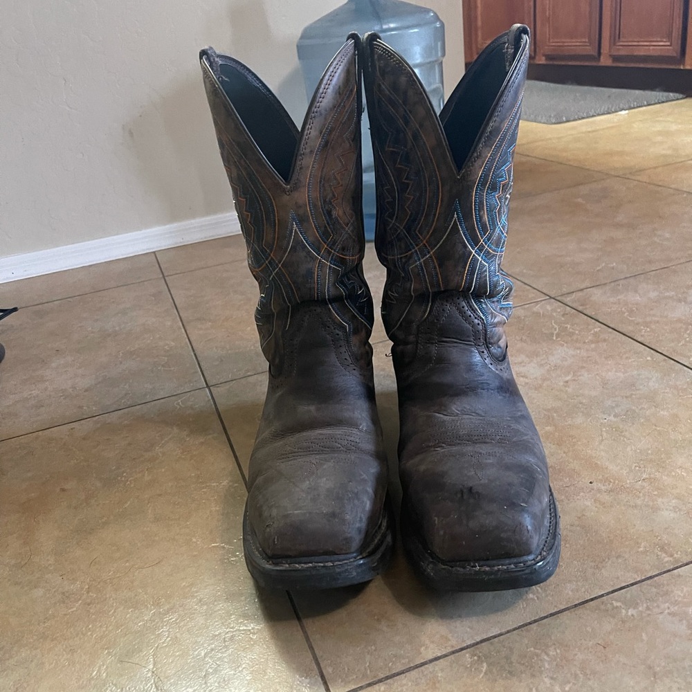 Men’s size 15D composite toe Ariat work boots